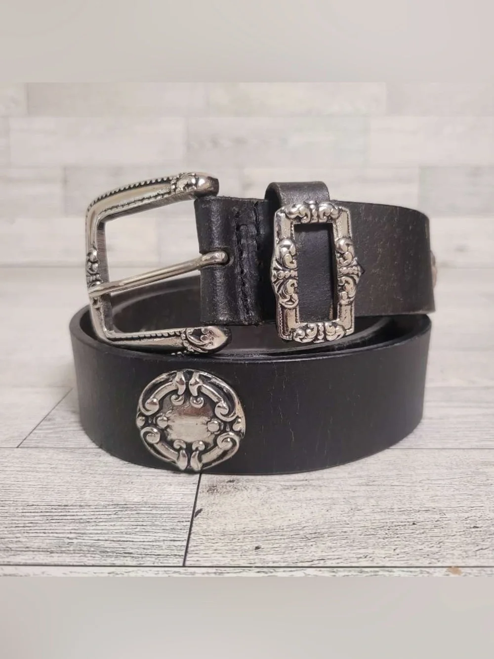 Women’s Capezio Black Leather Mini Concho Rodeo Cowgirl Belt Size 32 Vintage